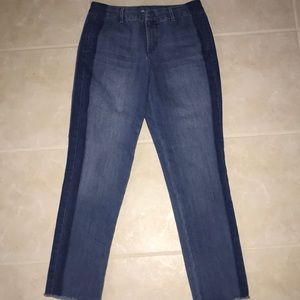 High waisted 2 tone jeans with distressed ankle